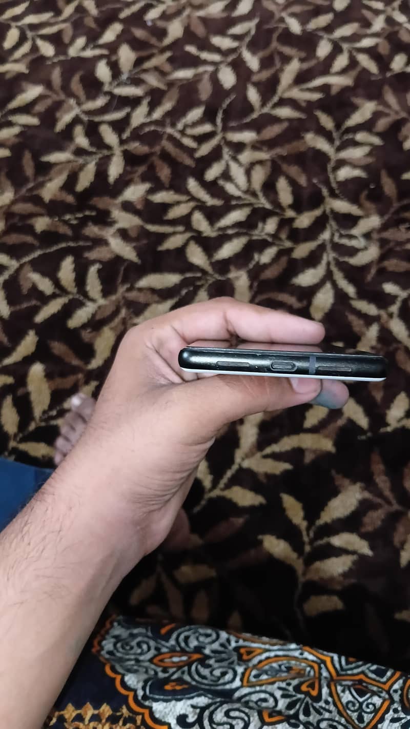 Google Pixel 6 3