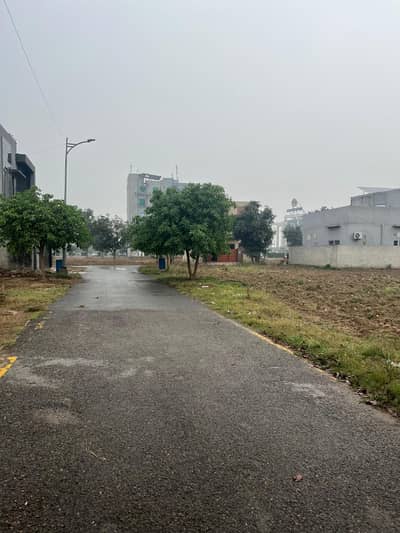 5 MARLA MOST BEAUTIFUL PRIME LOCATION RESIDENTIAL PLOT FOR SALE