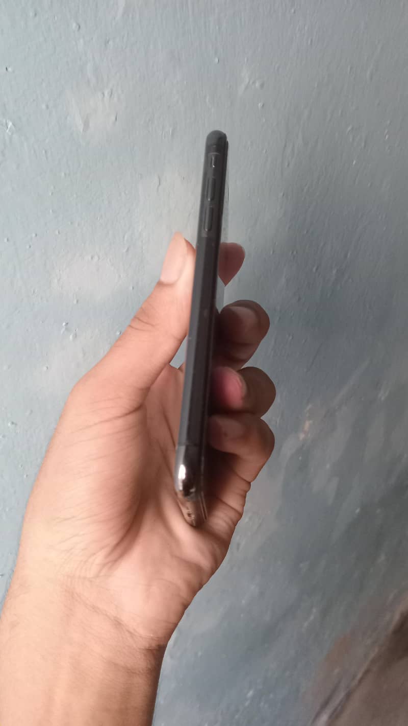 iphone xs 2