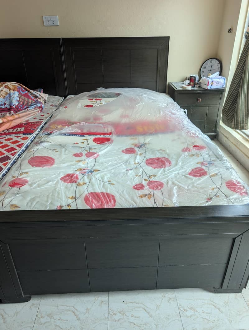 Single beds 0