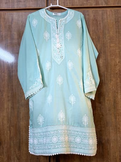 Rs 7500 only