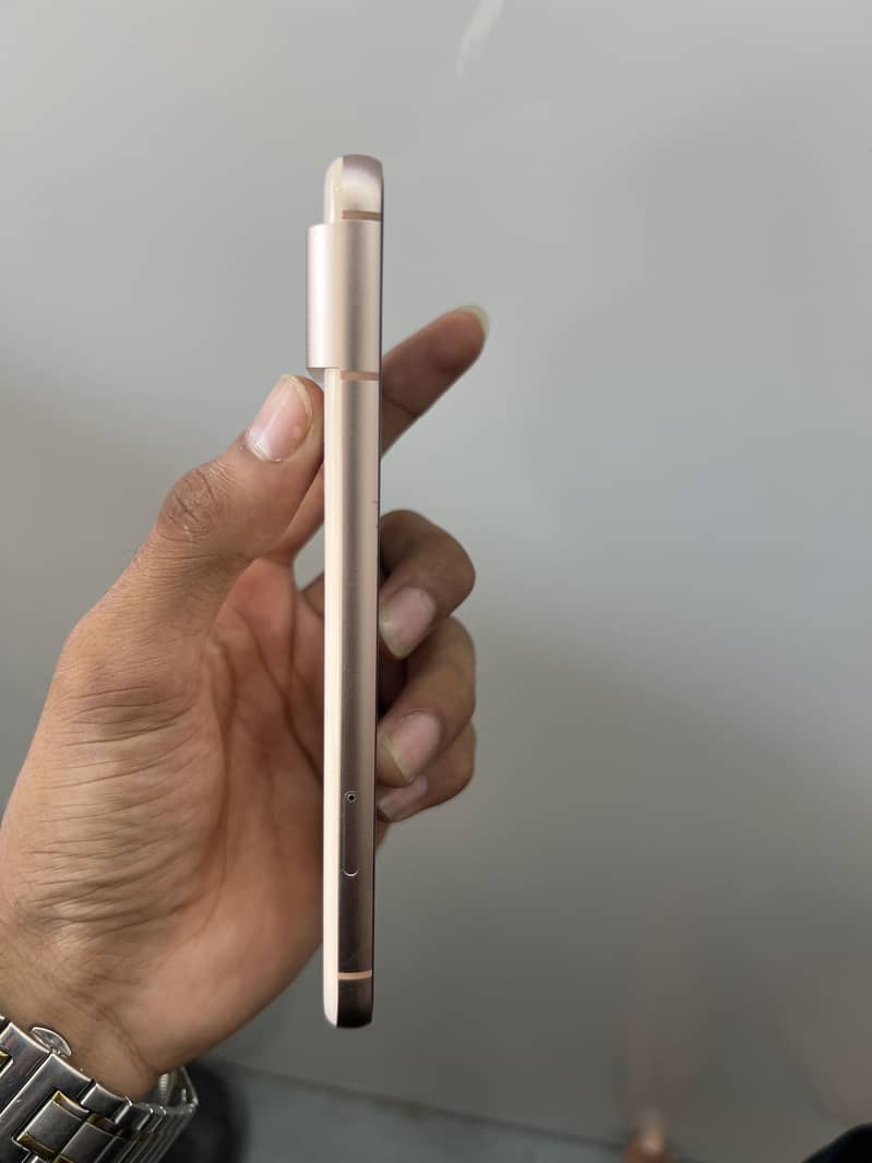Google Pixel 8 2