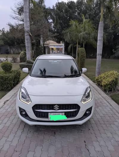 Suzuki Swift GLX 2023
