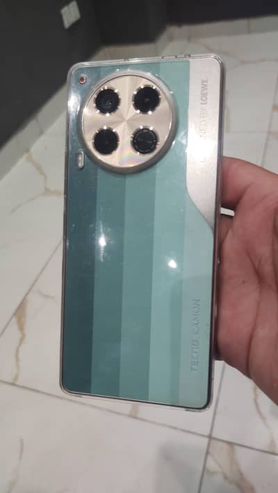 Tecno CAMON 30 with Box