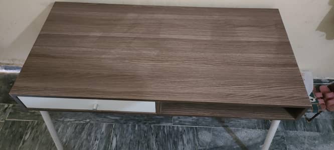 Computer Table | With Drawer | Almost New
