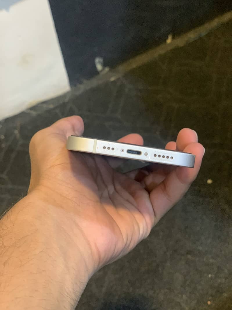 Apple iPhone 12 5