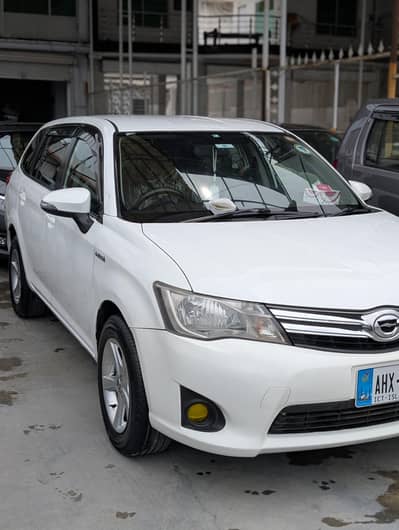 Toyota Fielder 2014