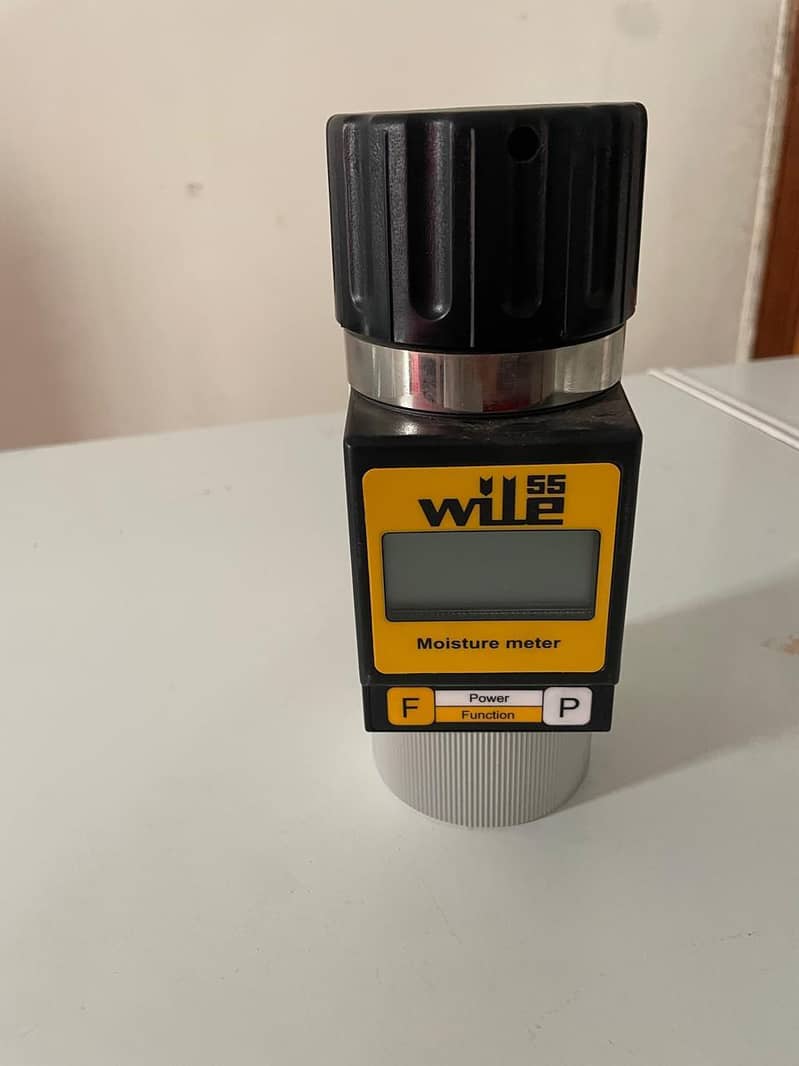 Digital moisture meter 2