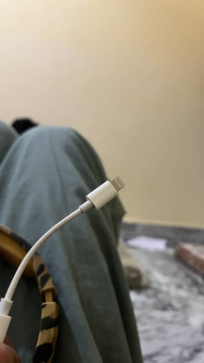 GAMING HEADEPHONE CAN BE CONECET WITH IPHONE AND ANDROID