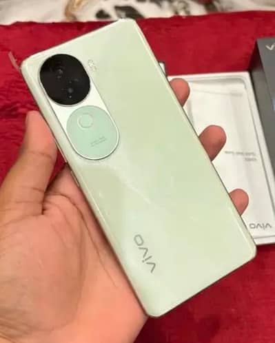 Vivo V40e
