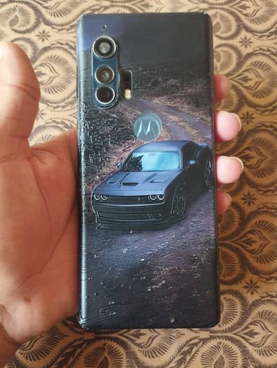 Motorola Edge + 2020