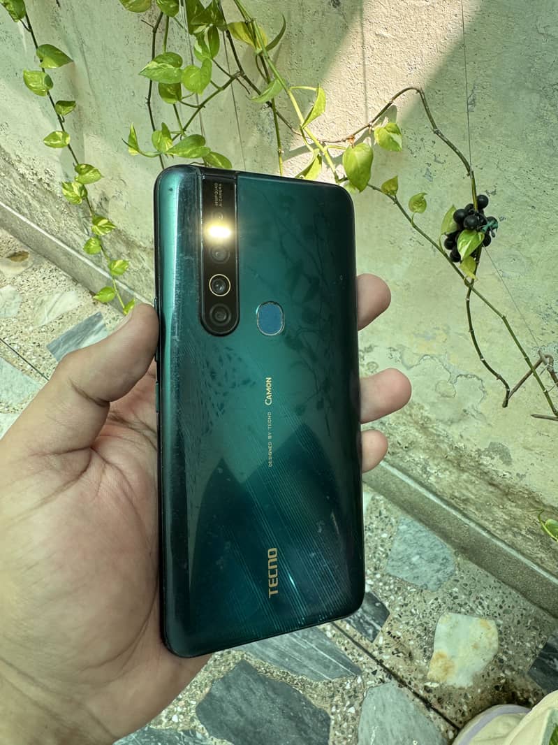 Tecno CAMON 15 Pro 0