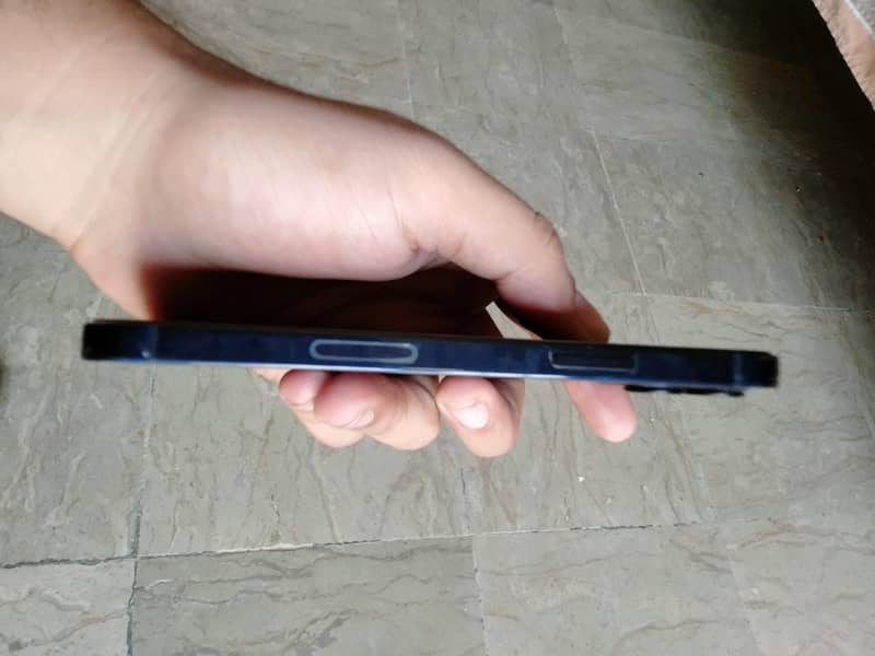 Apple iPhone 12 Non PTA 2