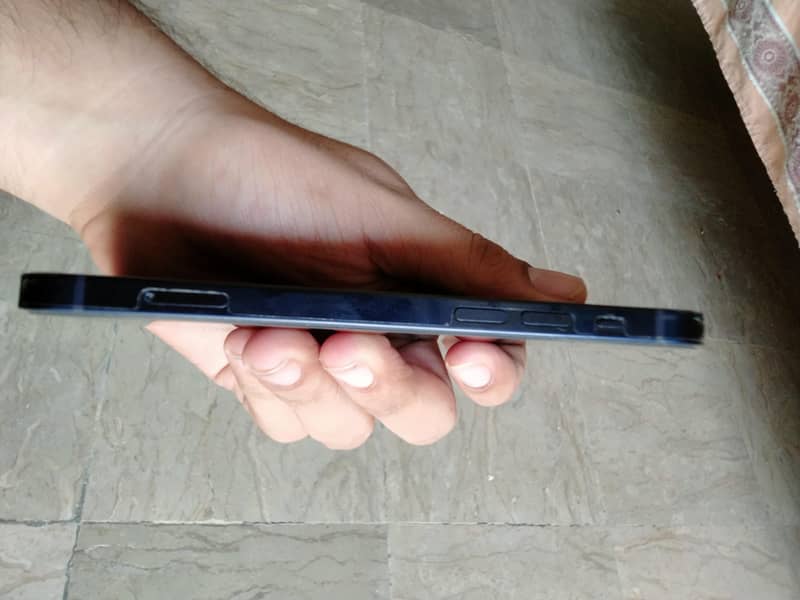 Apple iPhone 12 Non PTA 3