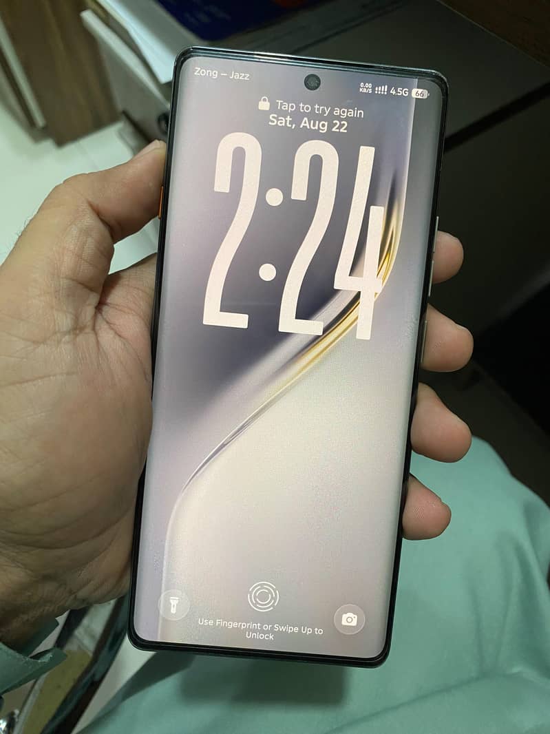 Tecno CAMON 40 Pro 3