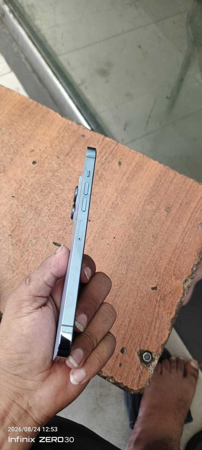 Apple iPhone 13 Pro Max 2