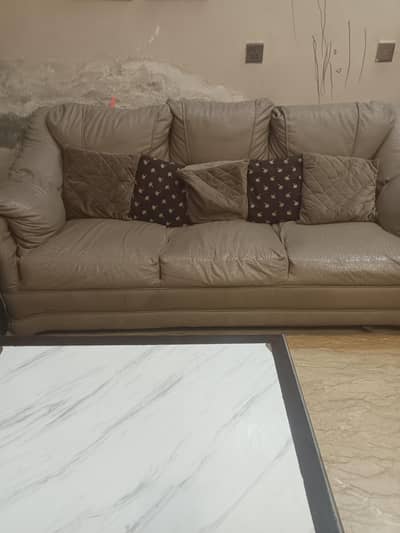 7 seater sofa set available