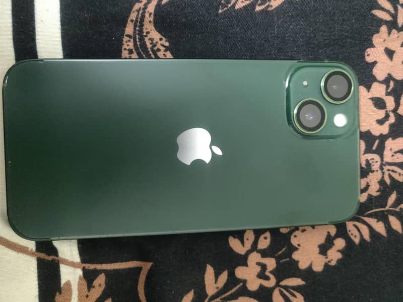 Apple iPhone 13 0