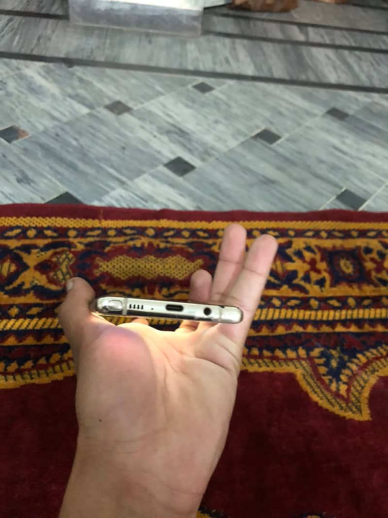 Samsung Mobile Note 8 3