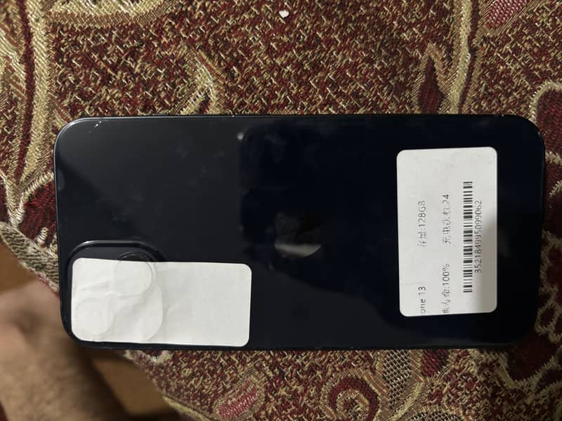 Apple iPhone 13 2