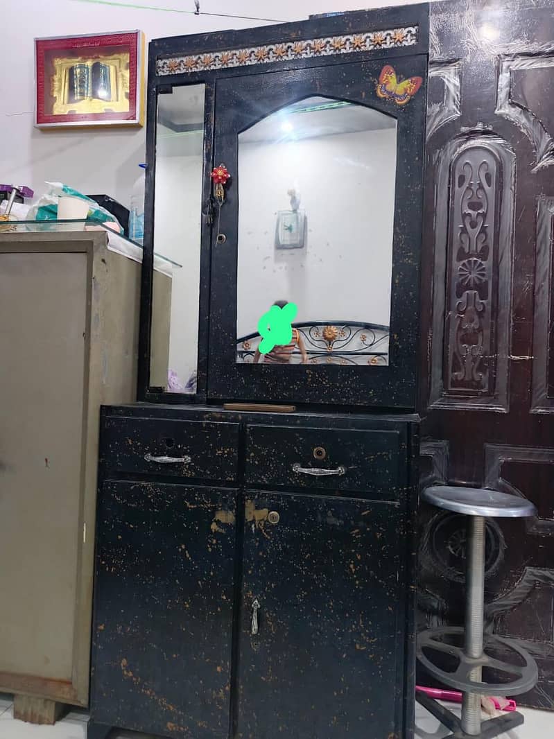 Dressing Table Used 0