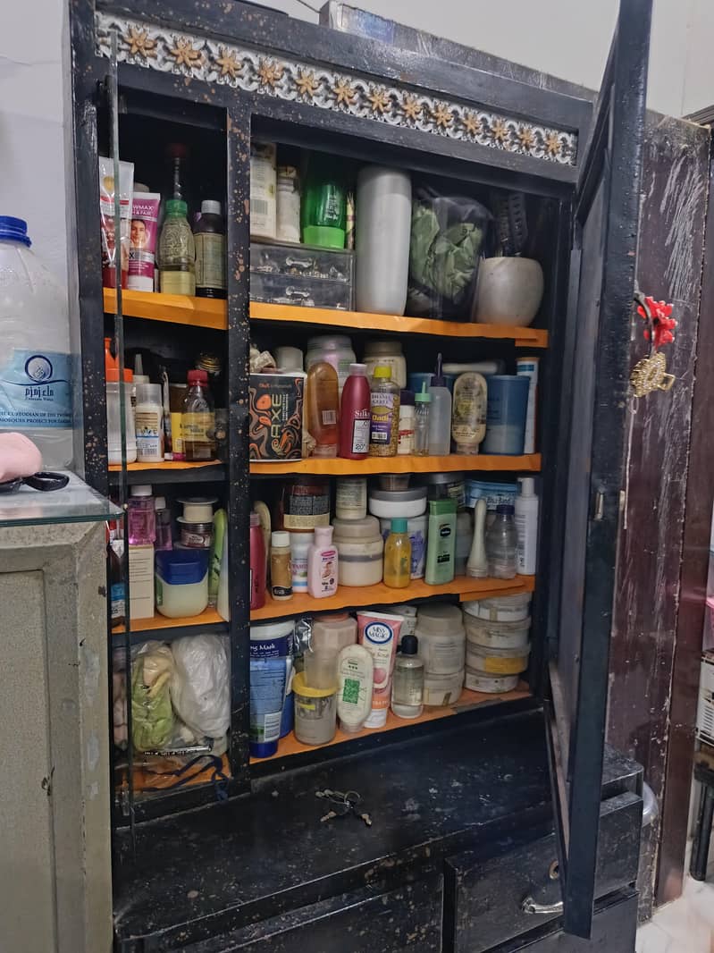 Dressing Table Used 1