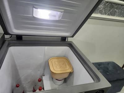 fresh condition deep freezer