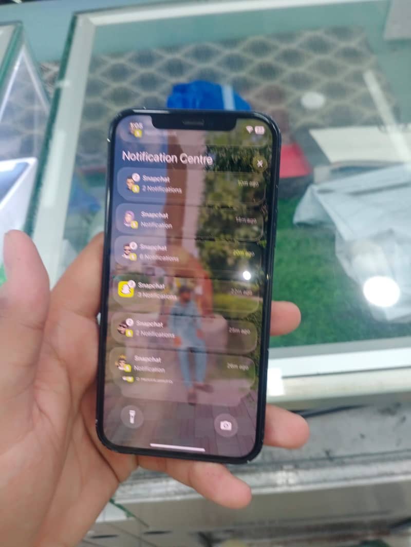Apple iPhone 12 1