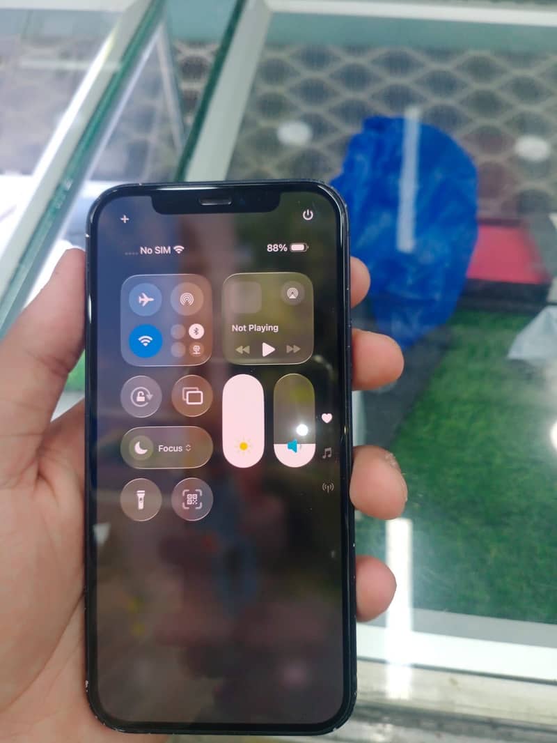 Apple iPhone 12 7