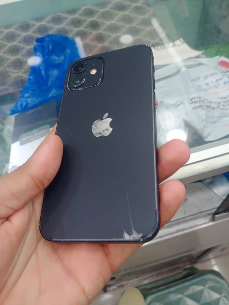 Apple iPhone 12 8