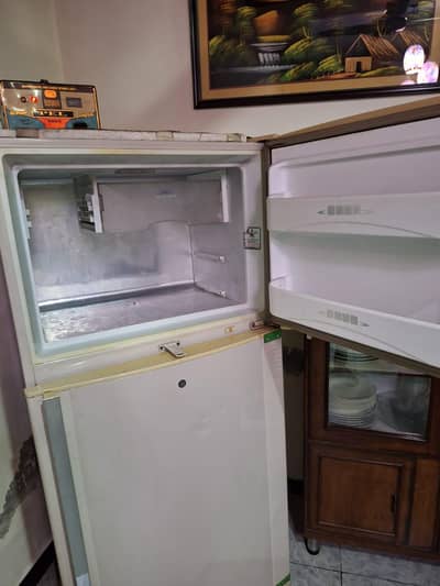 selling fridge