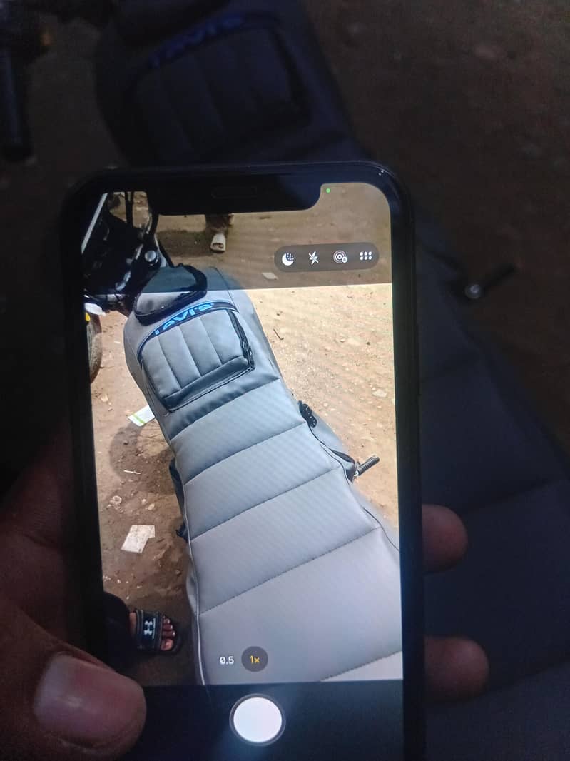 Apple iPhone 11 5