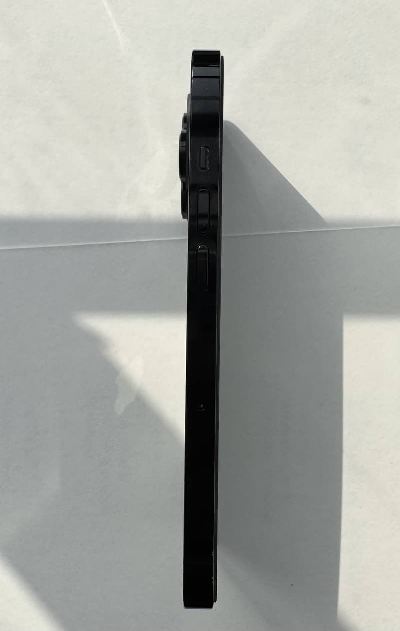 Apple iPhone 14 Pro 2