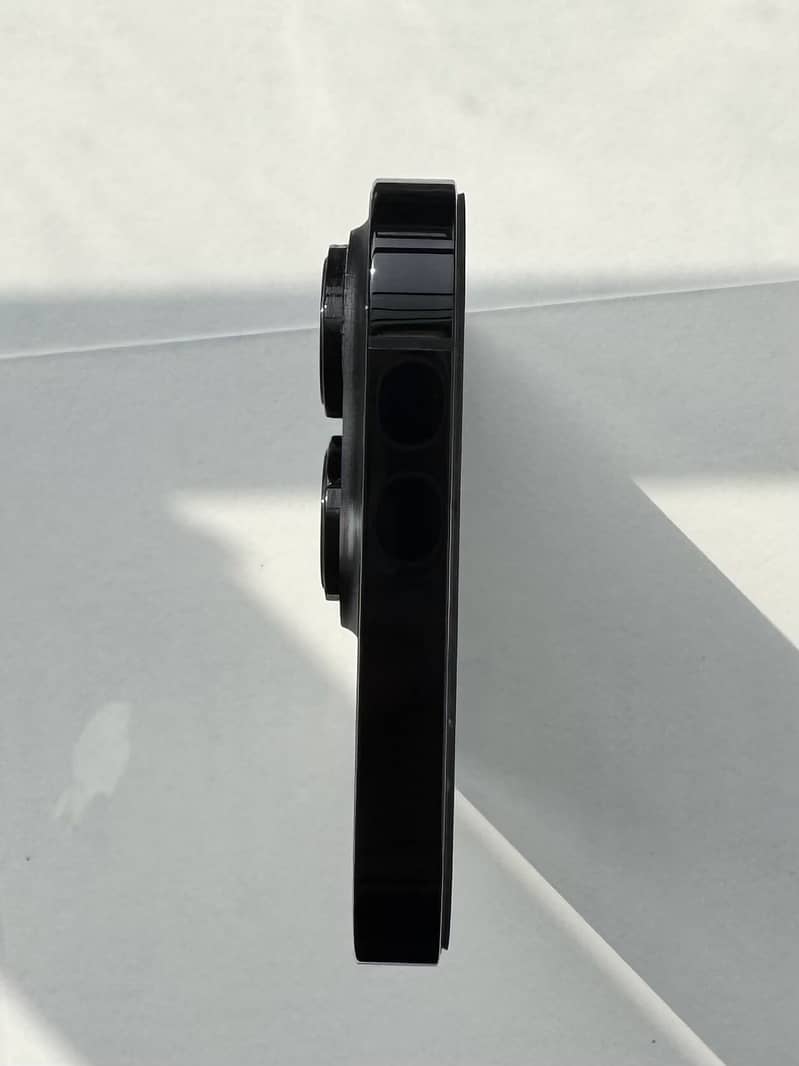 Apple iPhone 14 Pro 3