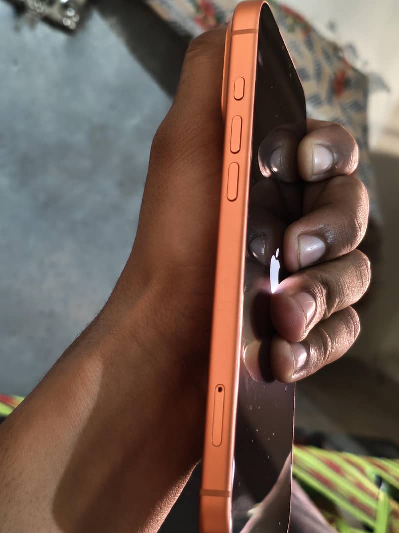 Apple iPhone 17 Pro Max 2