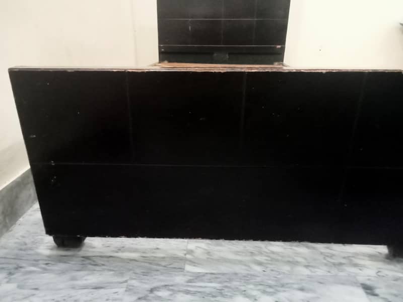 2 single bed 8/10 condition 5