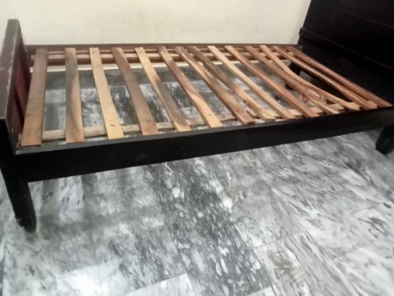 2 single bed 8/10 condition 6