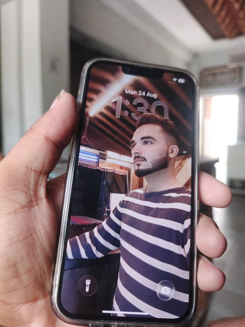 Apple iPhone 14 1