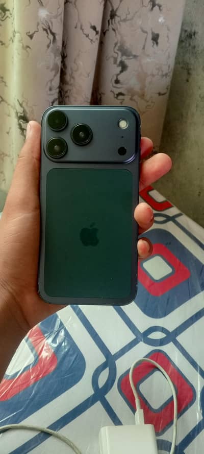 Apple iPhone XR converted into 17 pro