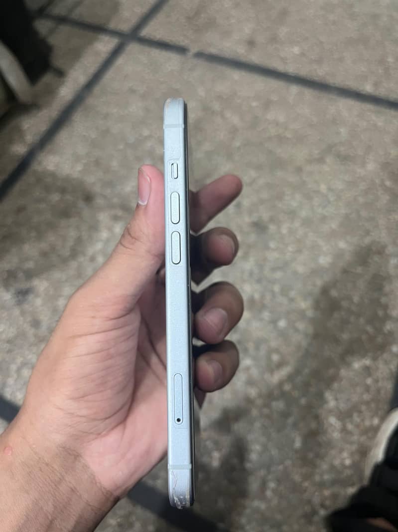 Apple iPhone 15 2