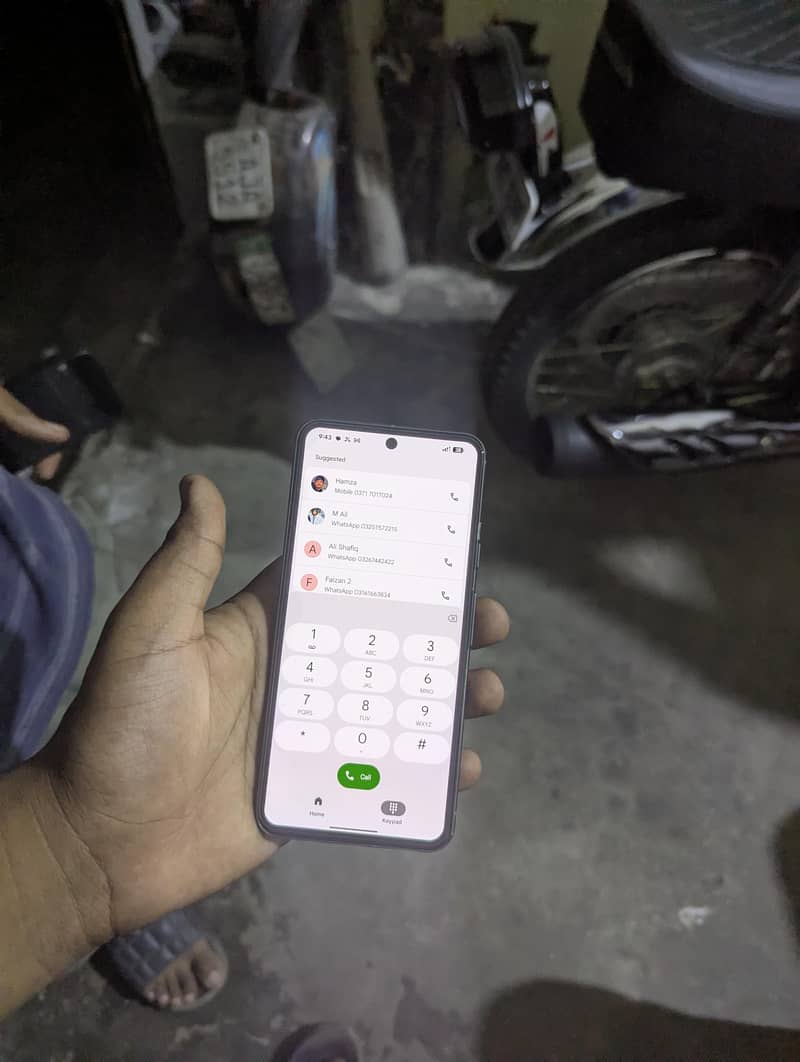 Google Pixel 8 6