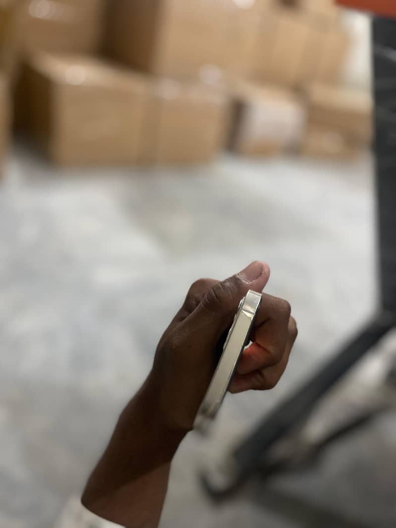 Apple iPhone 12 Pro 1