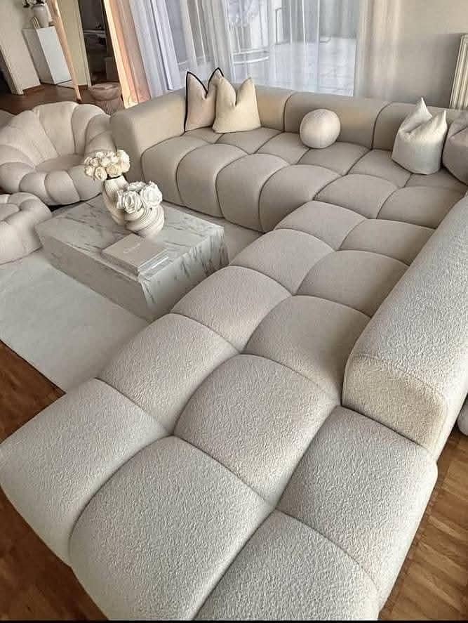 bubble sofa structure for Monty 1