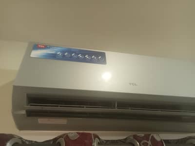 TCL 1 Ton Inverter AC — Almost New Condition