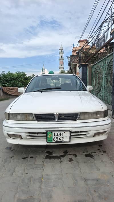 mistubishi galant royal saloon luxury 92 model