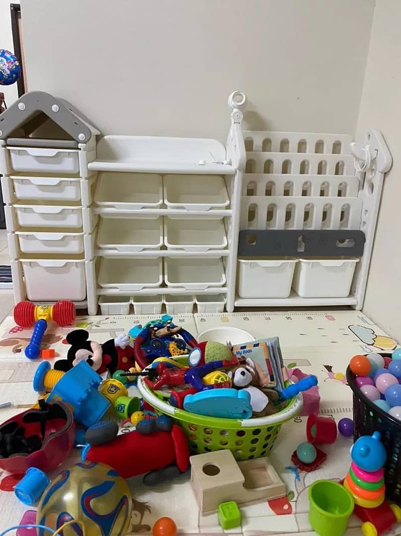 toy rack 1