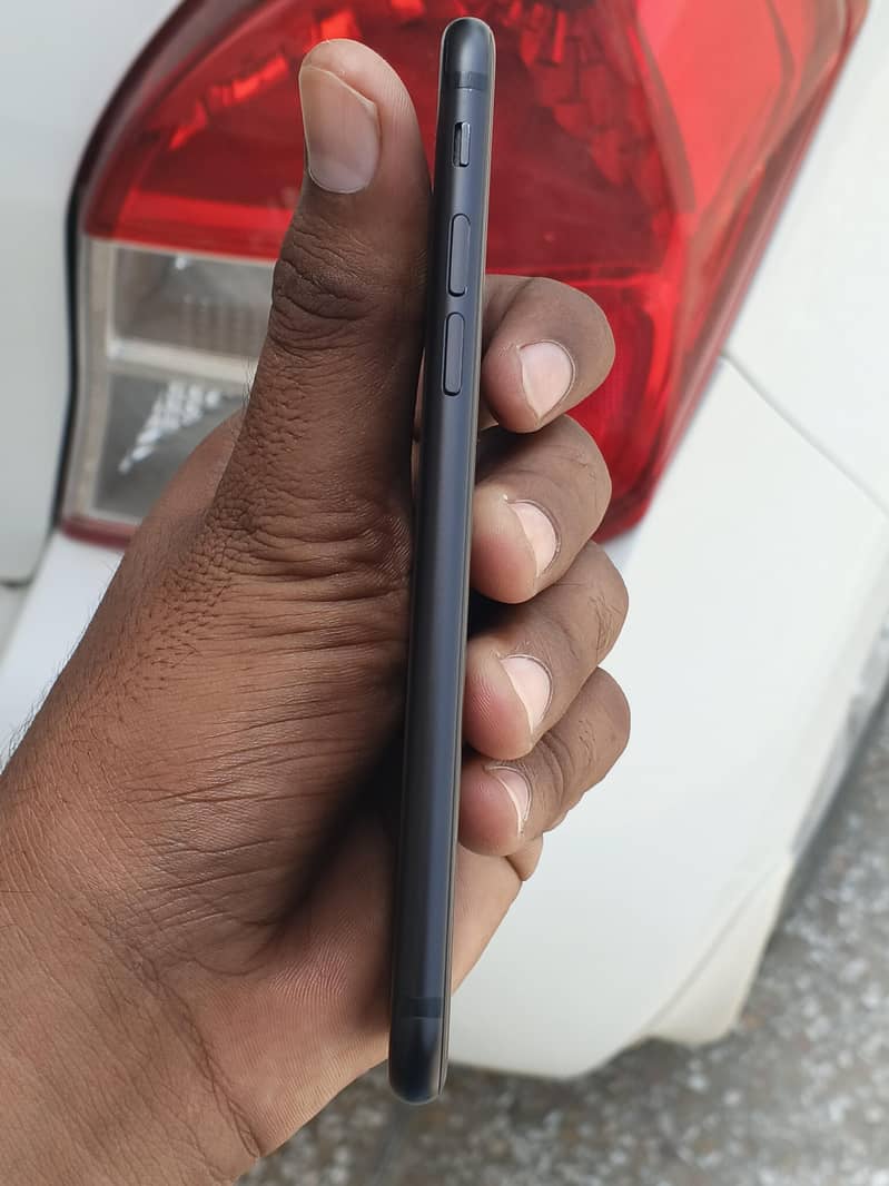 Apple iPhone 7 5