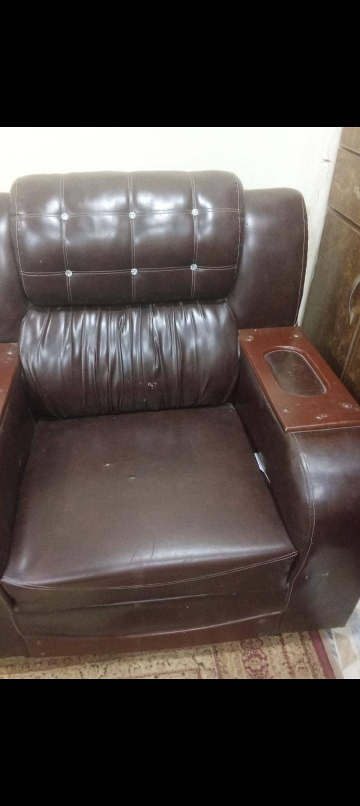 leather sofa set 3,2,1. 0