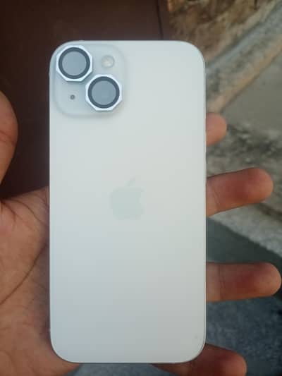 Apple iPhone 15