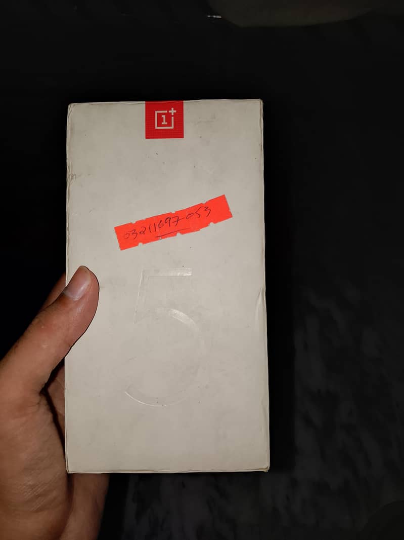 One Plus 5T 4
